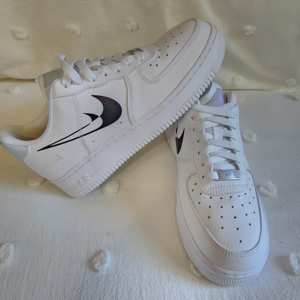 Nike Women Air Force 1 'Shadow Swoosh' Double Negative (8.5)